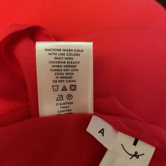 Red Ann Taylor Bell Sleeve Dress- Size 8- NWT - Picture 13 of 16